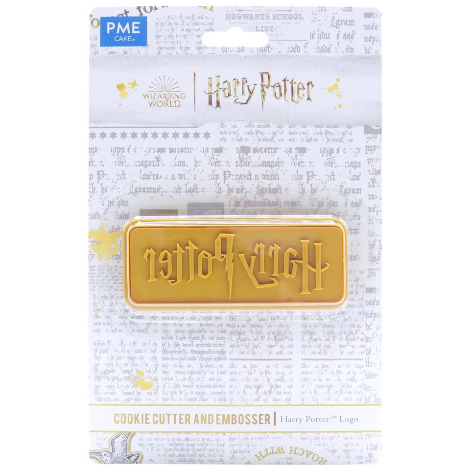 PME uitsteker and Embosser Harry Potter HP Logo 2 stuks