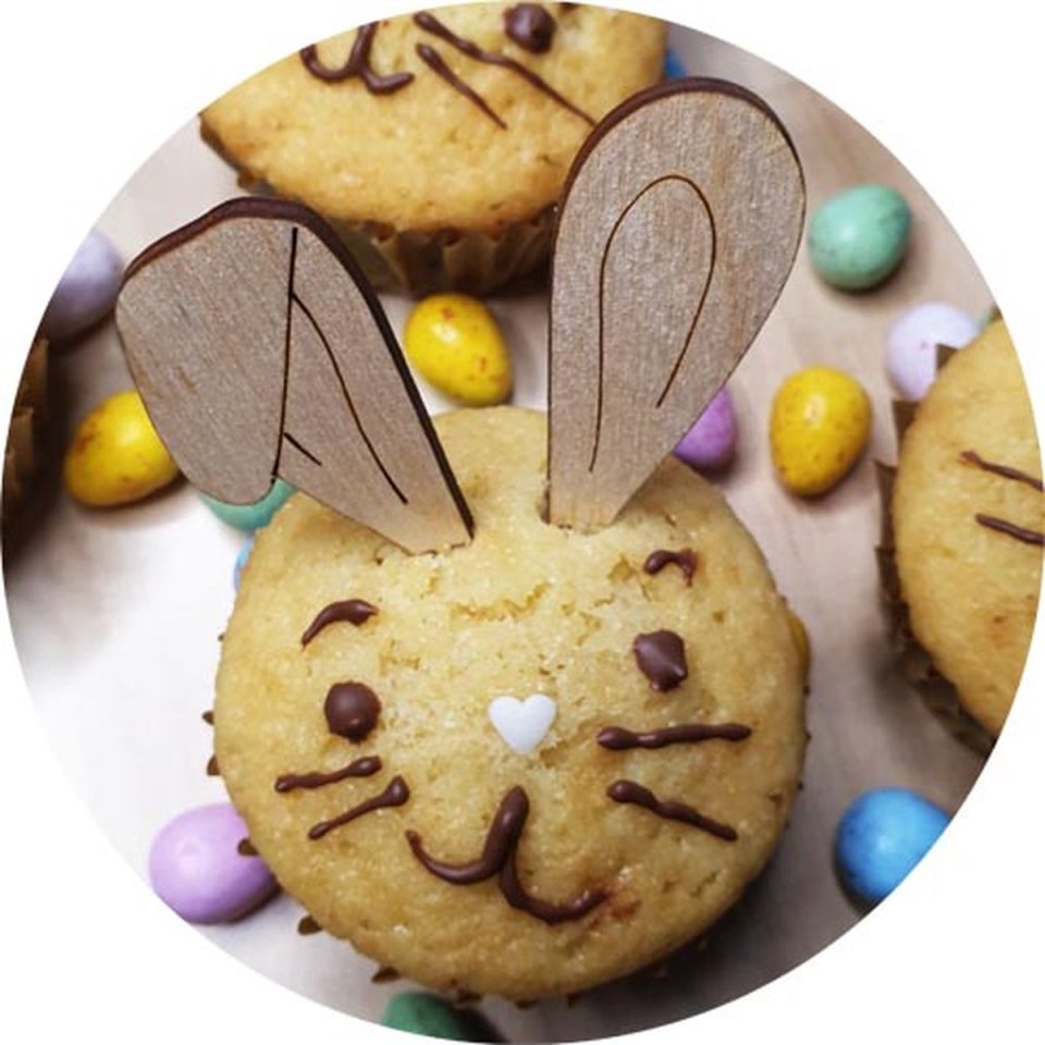 MooiHout Houten cup cake stekers Pasen Konijnen oren (12 stuks)