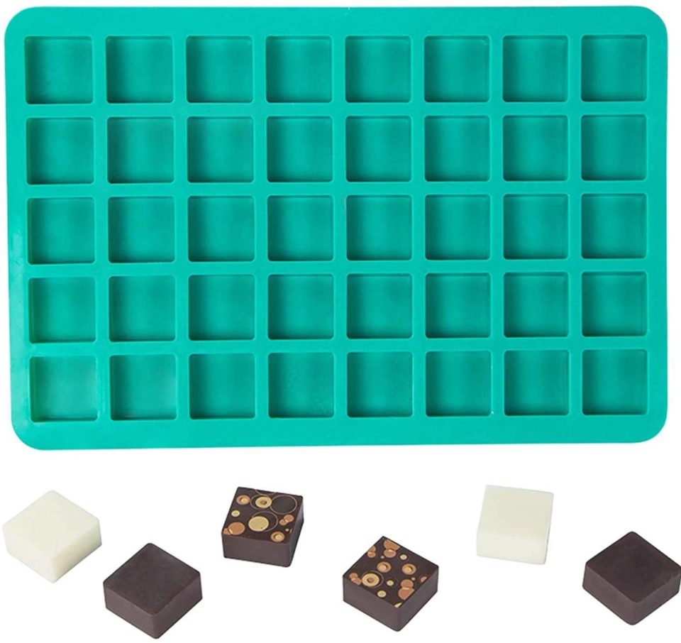 Famanu siliconen mal Vierkante met 40 holtes voor chocolade