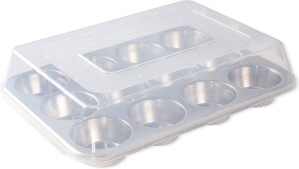 Nordic Ware muffinvorm met Deksel 12 Cups