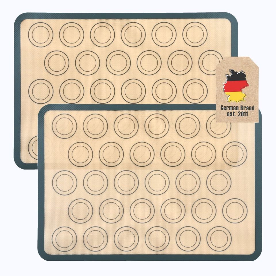 Intirilife bakmat 2X herbruikbare siliconen macaron in grijsbruin 42 x 29,5 cm