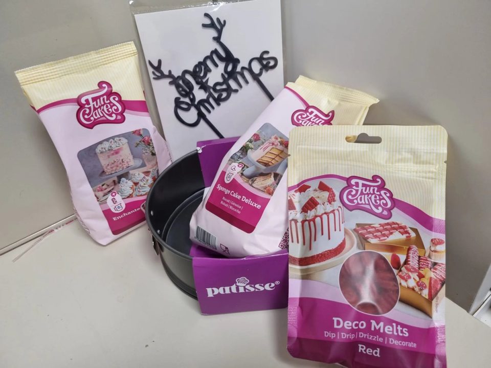Patisse en Funcakes Compleet bakpakket Kersttaart met Enchanted Cream