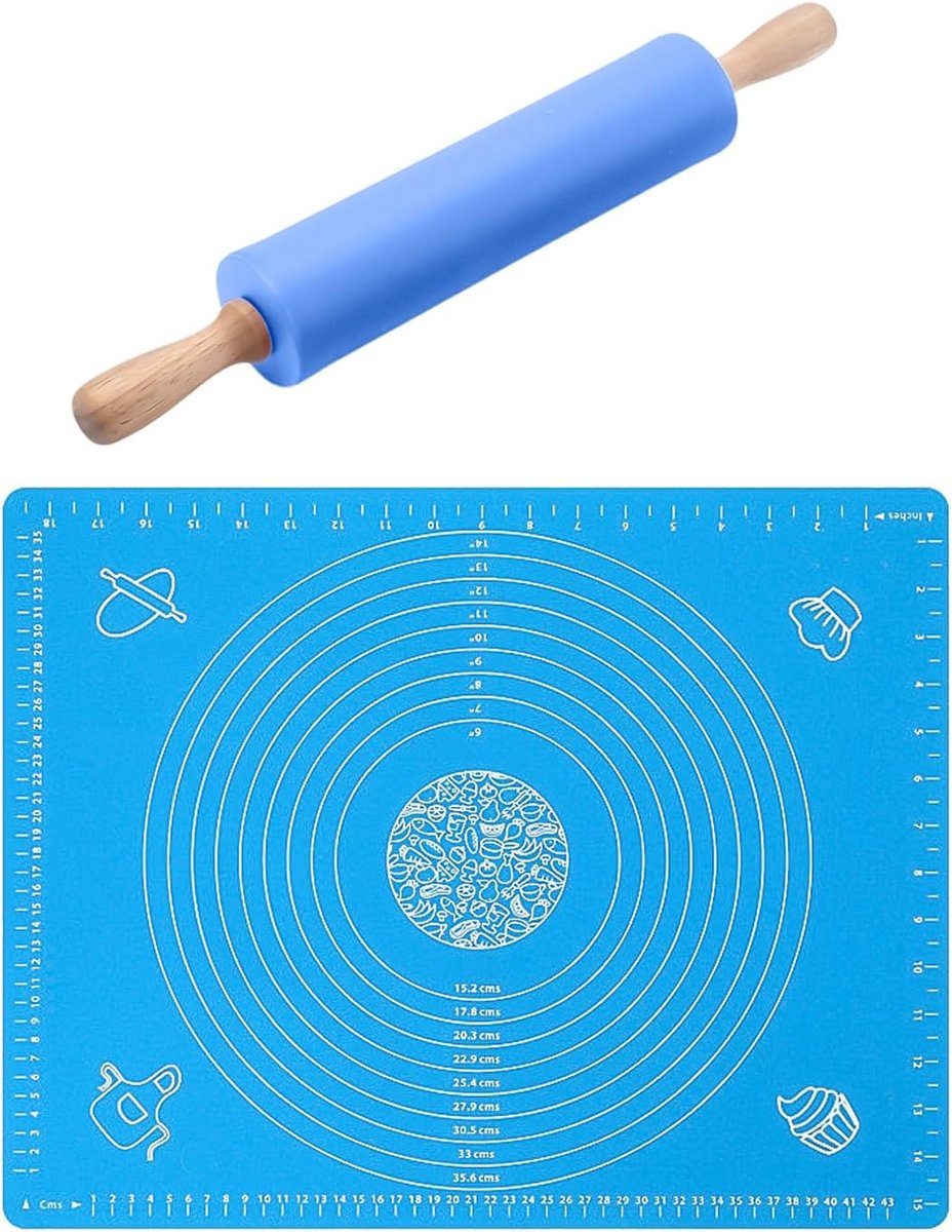 Famanu Bakset met houten deegroller en blauwe kneedmat